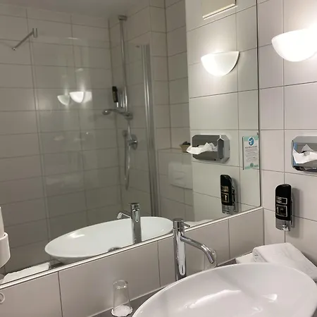 シティ フォーチュナ 4* ロイトリンゲン