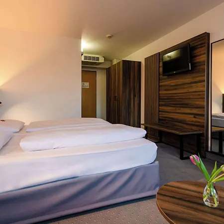 ホテル シティ フォーチュナ ロイトリンゲン