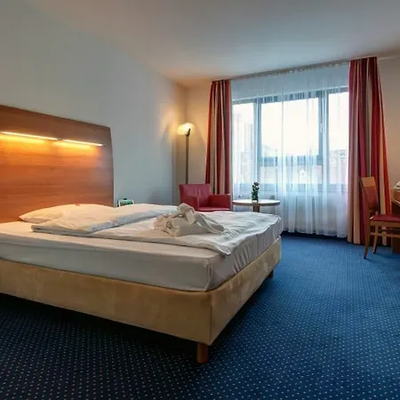 シティ フォーチュナ 4*